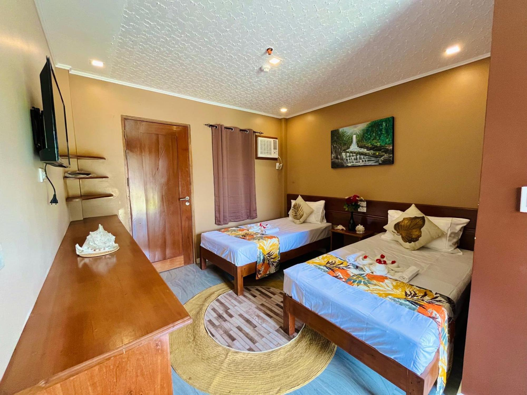 On Board Lifestyle Panglao Resort Exteriör bild